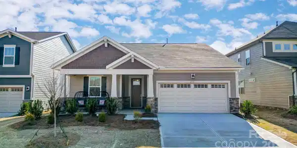 2732 Westmont Drive