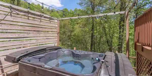 860 Creekside Drive