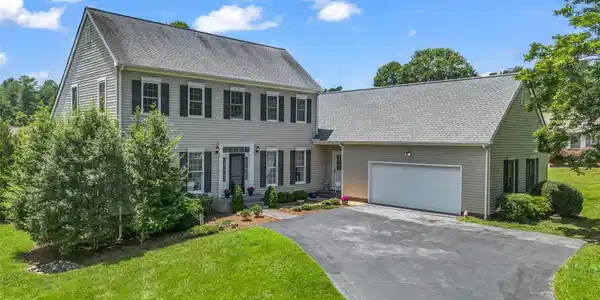 207 Sugar Hollow Road