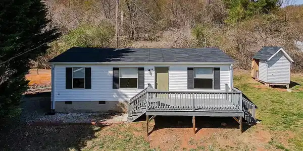 10 Lands End Drive