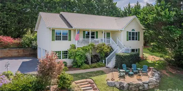 27 Worthington Lane