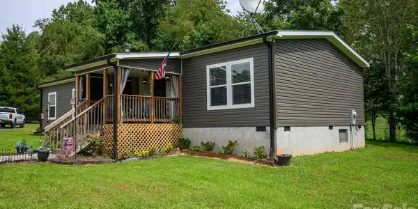 324 Plemmons Place
