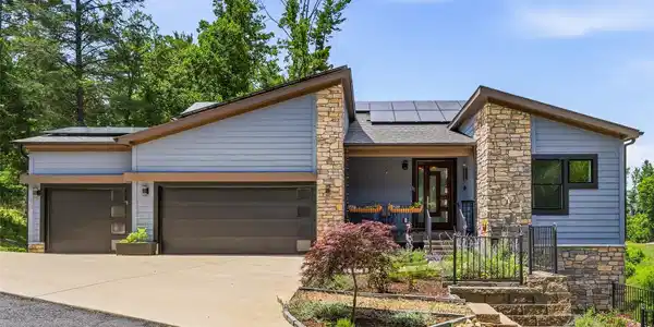 11 Timber Hill Drive