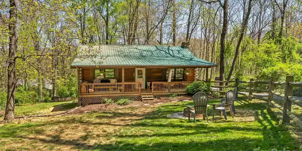 30 Greenbriar Road