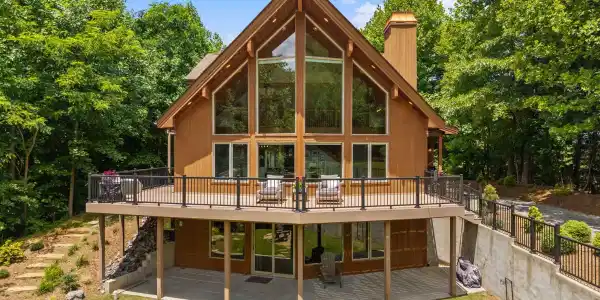49 Western Eagle Drive