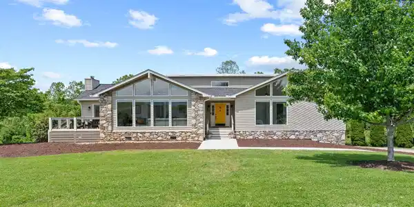 5 Loridon Drive