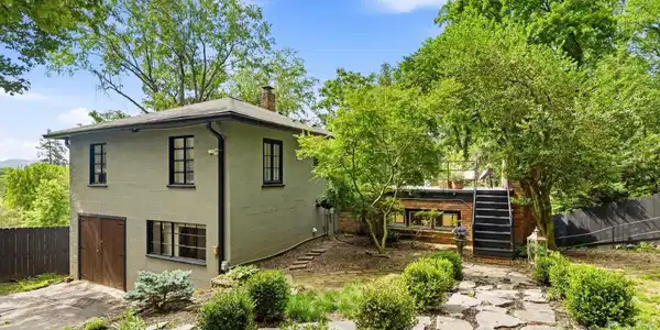 38 Aurora Drive