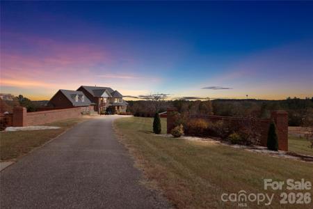 517 Cub Creek Road