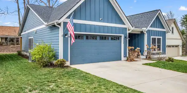 204 Weybridge Drive
