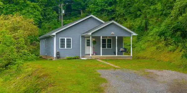 79 Harris Circle