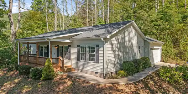 21 Luther Woods Drive