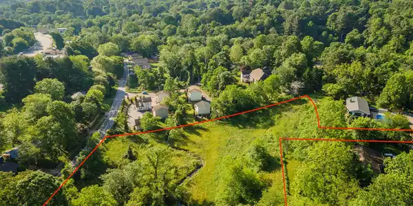 99999 Forest Creek Drive