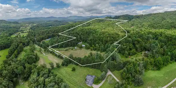 1221 Brush Creek Circle
