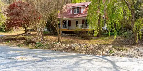306 Southside Drive