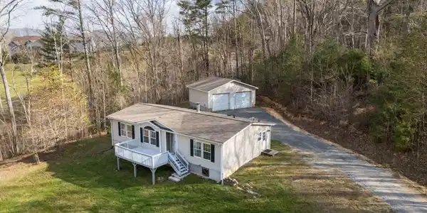 633 Allen Drive