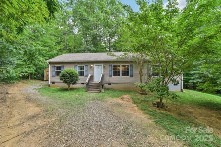 44 Bachelder Lane