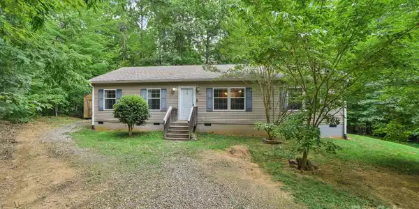 44 Bachelder Lane