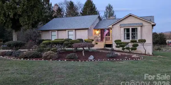 18 Amber Drive