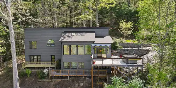 110 Crestwood Road