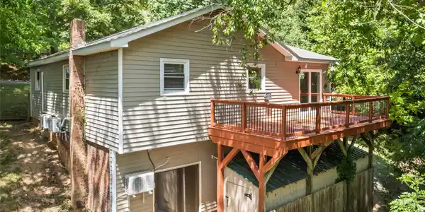 157 Highland Terrace