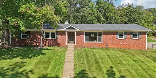 1 Forest Lane