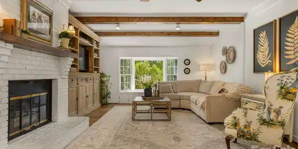 425 Sondley Woods Place