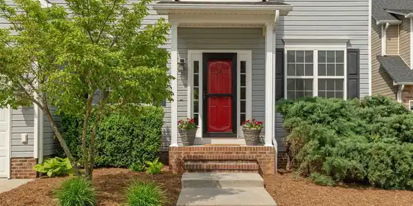 15 Dansford Lane