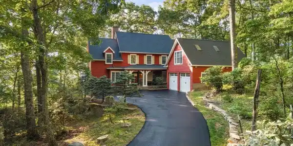 108 Flame Azalea Drive