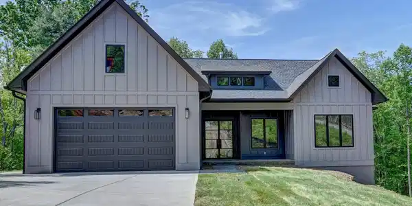 18 Erin Glen Court