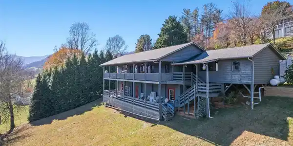 443 Cedarwood Drive