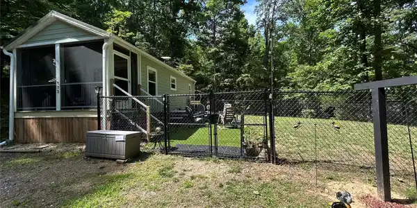 73 Bear Oat Trail