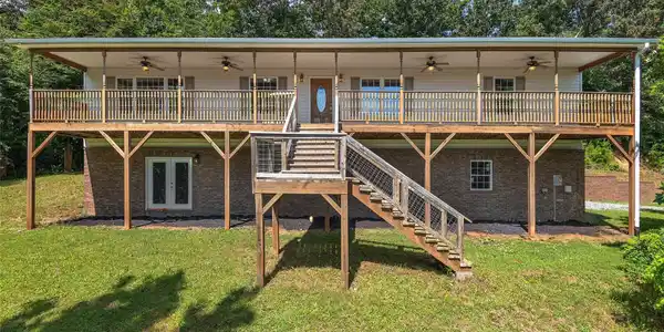 422 Day Lily Drive
