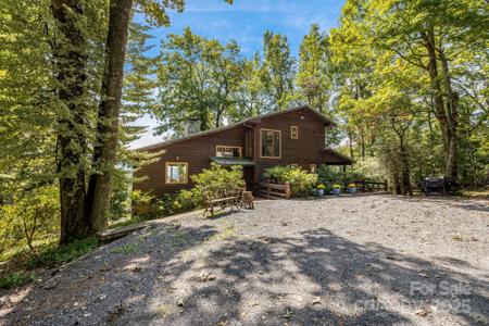 765/764 Osborne Knob Road