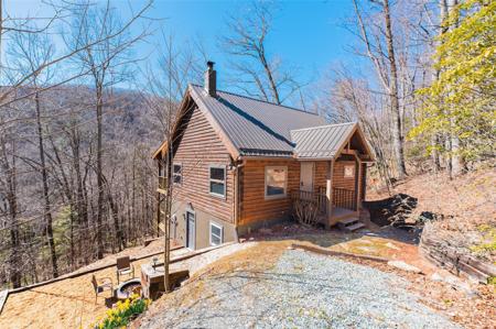 3925 Blackberry Crest Lane