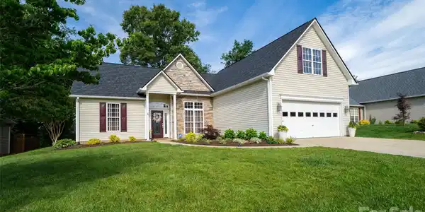 136 Cottage Ridge Road