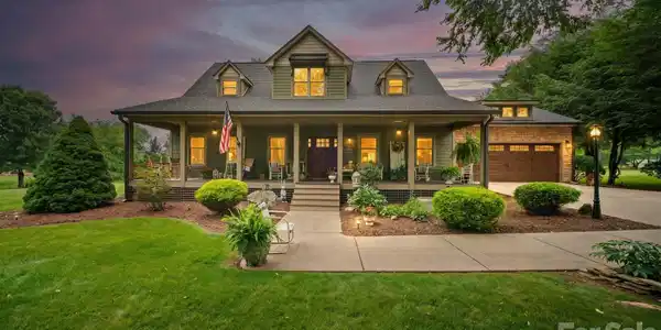 98 Garden Lane