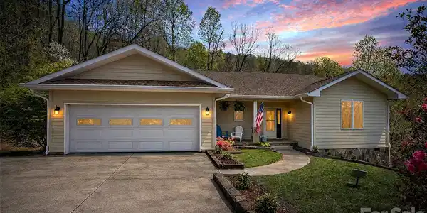 1424 Wolfpen Road
