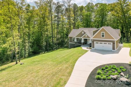 7 Grizzly Drive