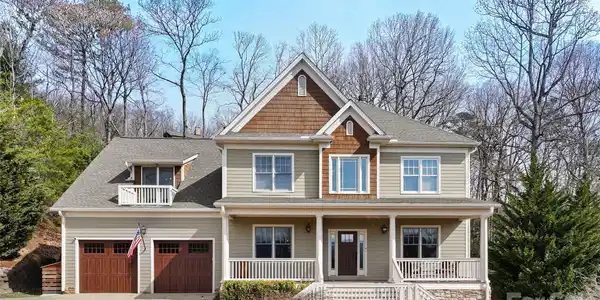 22 Rosebay Lane