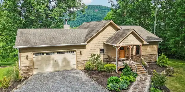 77 Willow Stone Way
