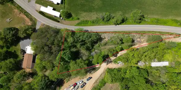 32 Windy Hill Lane