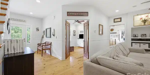 Image 4 Image 4