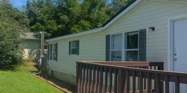 21 Lisa Drive