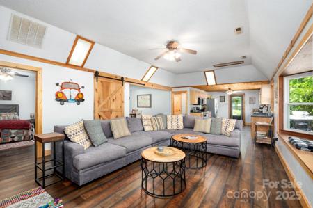 104 Riddle Cove Road