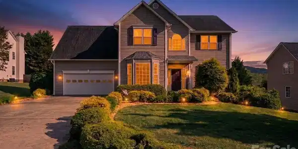 48 Brownstone Court
