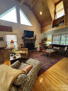 128 Hillcrest Road