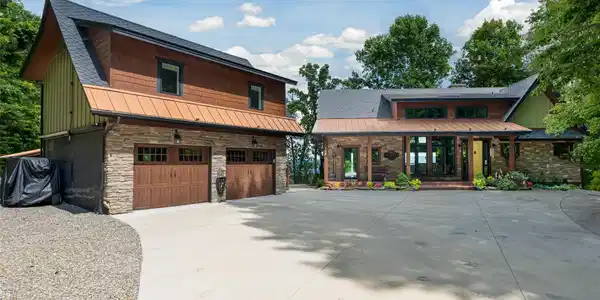 130 Bluff Creek Terrace