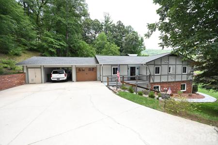 3021 Cedar Crest Drive