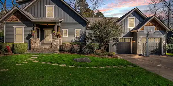 268 Firefly Cove