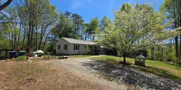 6 Gun Flint Trail